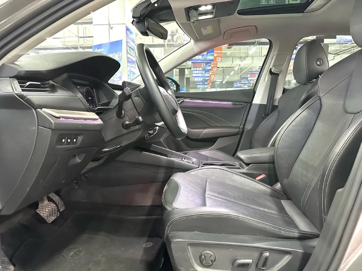 2022 Skoda Octavia 1.4T 150HP L4 7DCT,autocango,china used car exporter,china ev exporter,chinese used car exporter,chinese used ev exporter