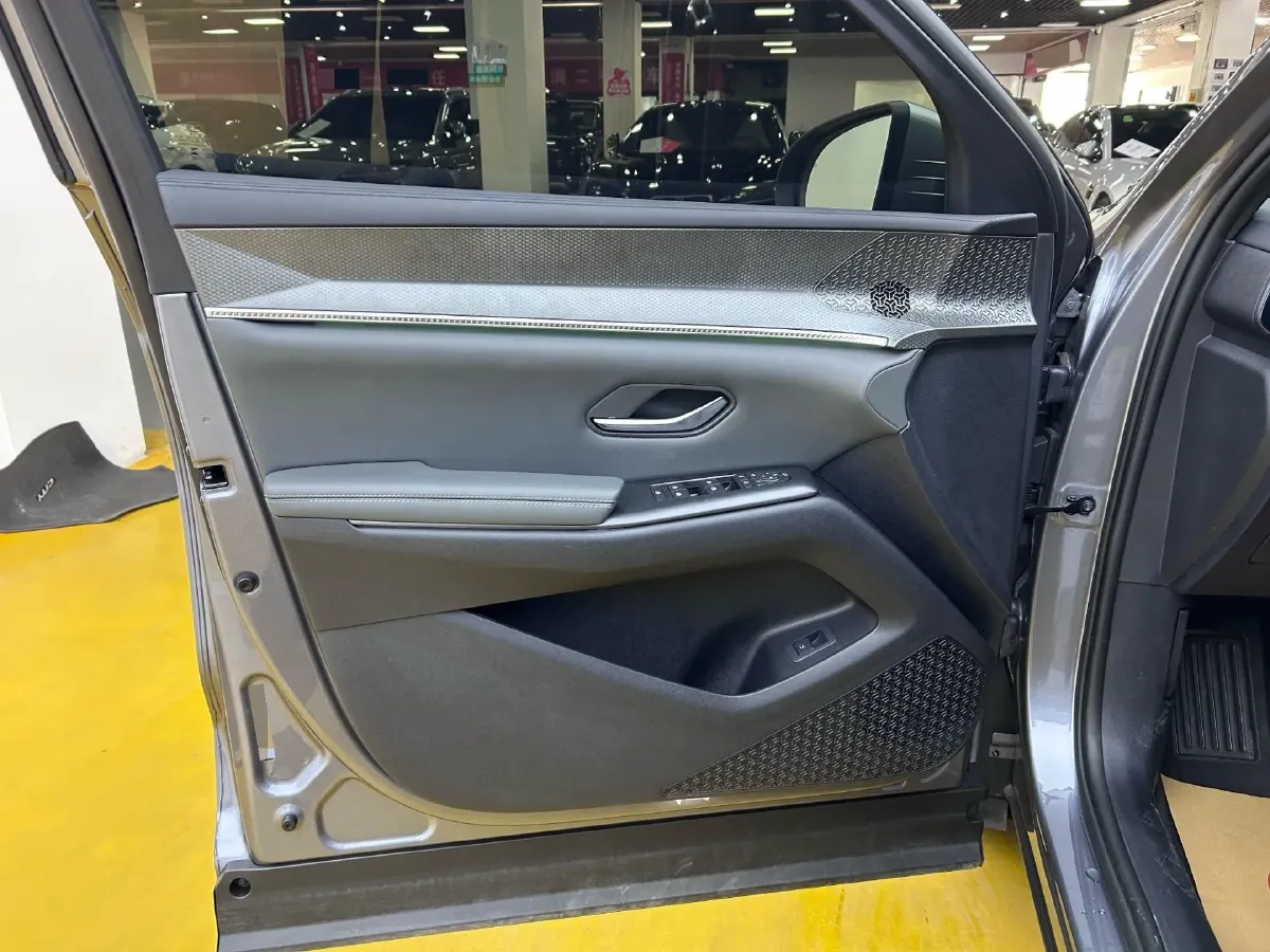 2025 BYD Song Pro 1.5L 101HP L4 E-CVT PHEV 18.3KWH,autocango,china used car exporter,china ev exporter,chinese used car exporter,chinese used ev exporter