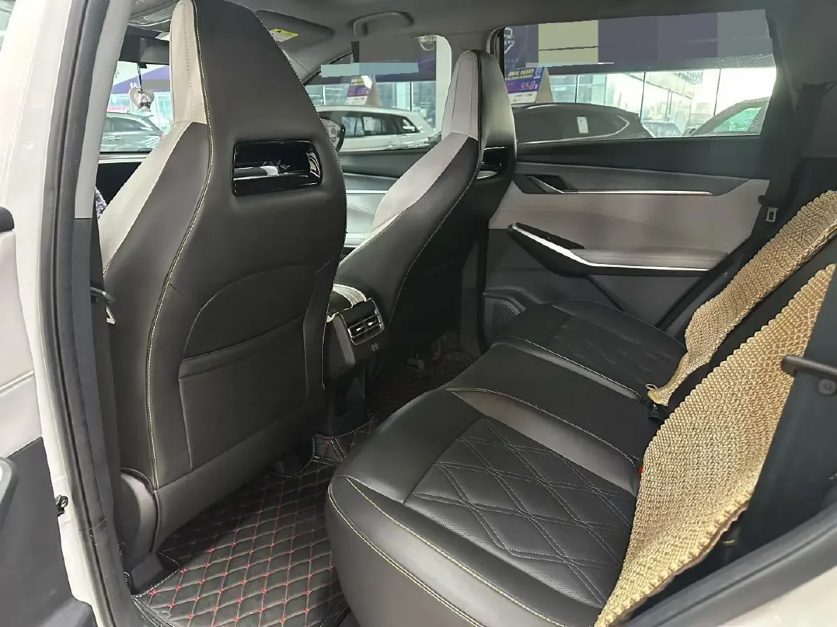 2023 ChangAn CS75 Plus 1.5T 188HP L4 8AT,autocango,china used car exporter,china ev exporter,chinese used car exporter,chinese used ev exporter