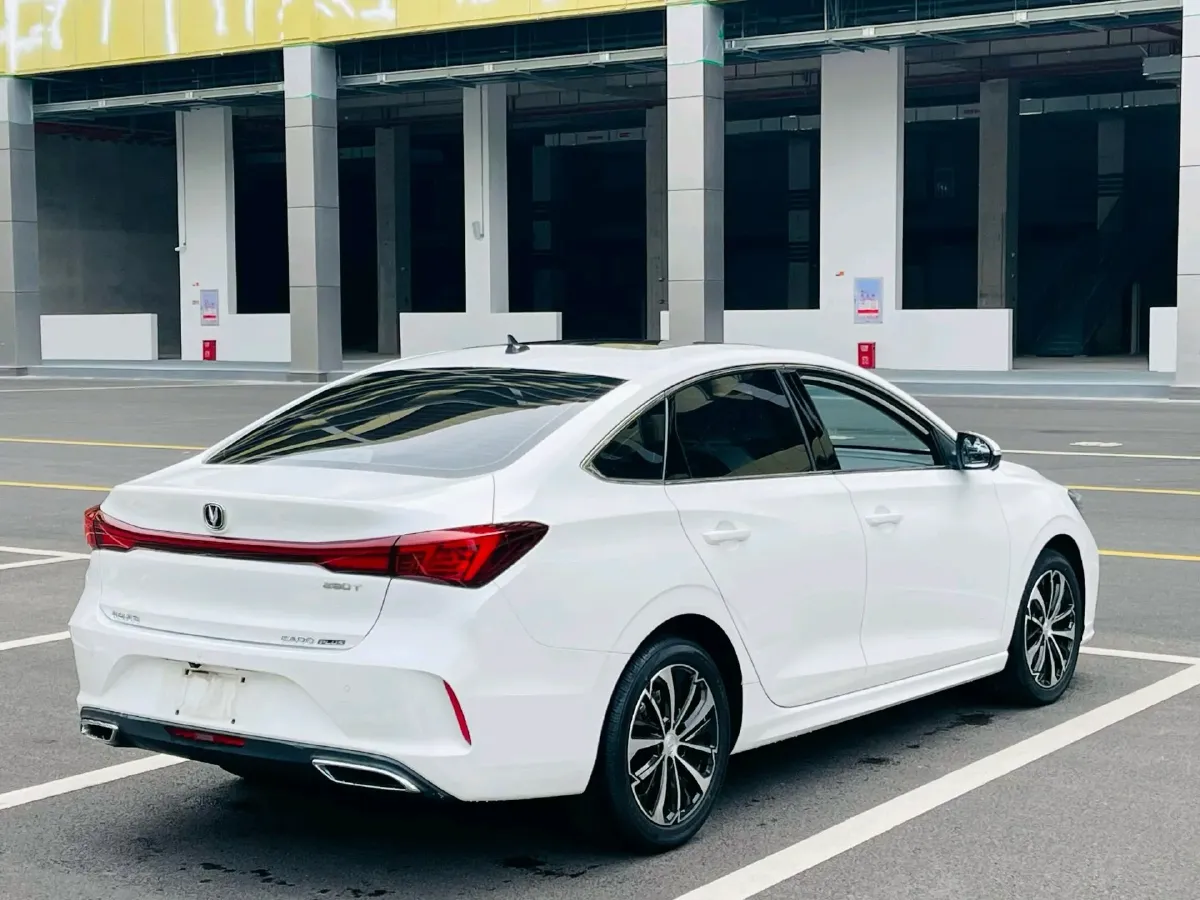 2021 ChangAn Eado 1.4T 160HP L4 7DCT,autocango,china used car exporter,china ev exporter,chinese used car exporter,chinese used ev exporter