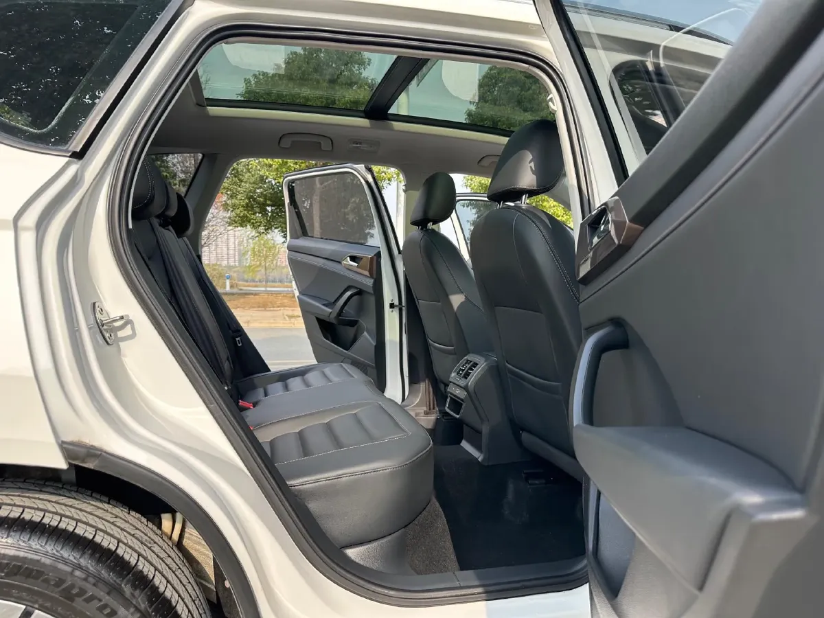 2022 Ford Transit 2.0T 202HP L4 6AT,autocango,china used car exporter,china ev exporter,chinese used car exporter,chinese used ev exporter