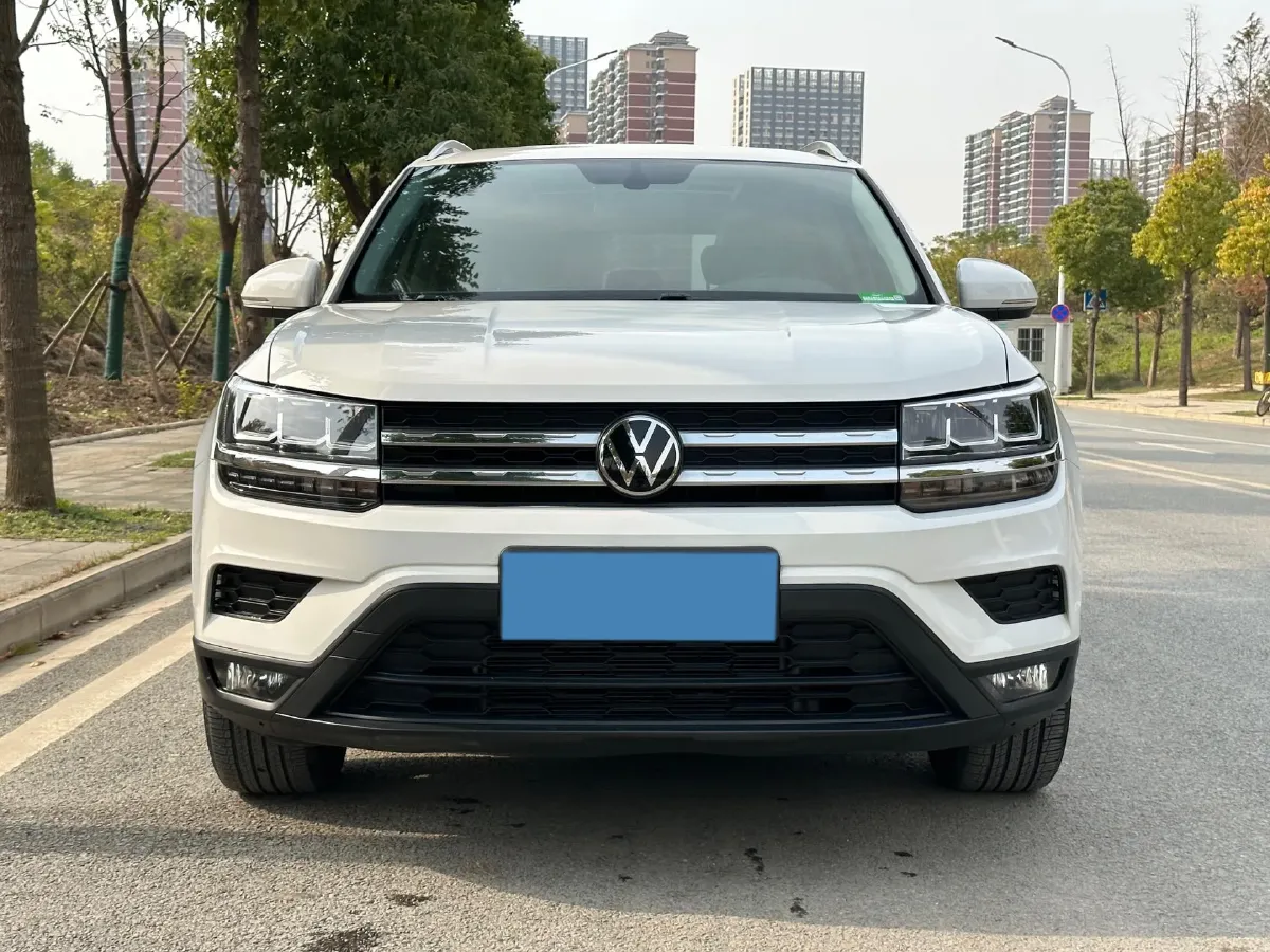 2022 Ford Transit 2.0T 202HP L4 6AT,autocango,china used car exporter,china ev exporter,chinese used car exporter,chinese used ev exporter