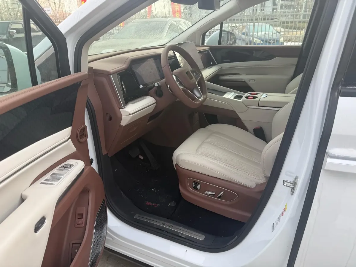 2025 BYD Xia 1.5T 156HP L4 E-CVT PHEV 36.6KWH,autocango,china used car exporter,china ev exporter,chinese used car exporter,chinese used ev exporter