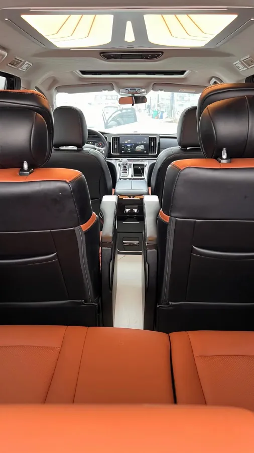 2021 GAC Trumpchi M8 2.0T 252HP L4 8AT,autocango,china used car exporter,china ev exporter,chinese used car exporter,chinese used ev exporter