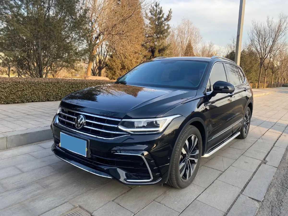 2024 Volkswagen Tiguan L 2.0T 186HP L4 7DCT