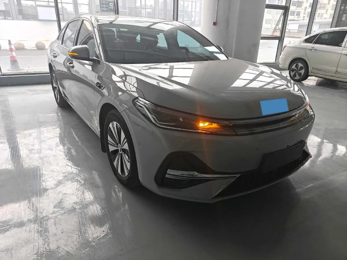 2025 Geely Galaxy A7 1.5L 112HP L4 1DHT PHEV,autocango,china used car exporter,china ev exporter,chinese used car exporter,chinese used ev exporter