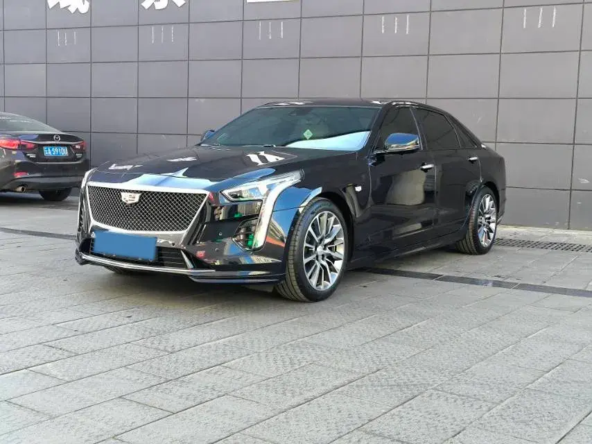 2022 Cadillac CT6 2.0T 237HP L4 10AT