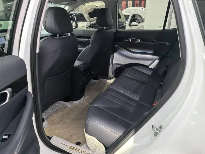 2024 LanDian E5 1.5L 110HP L4 E-CVT PHEV 17.52KWH,autocango,china used car exporter,china ev exporter,chinese used car exporter,chinese used ev exporter