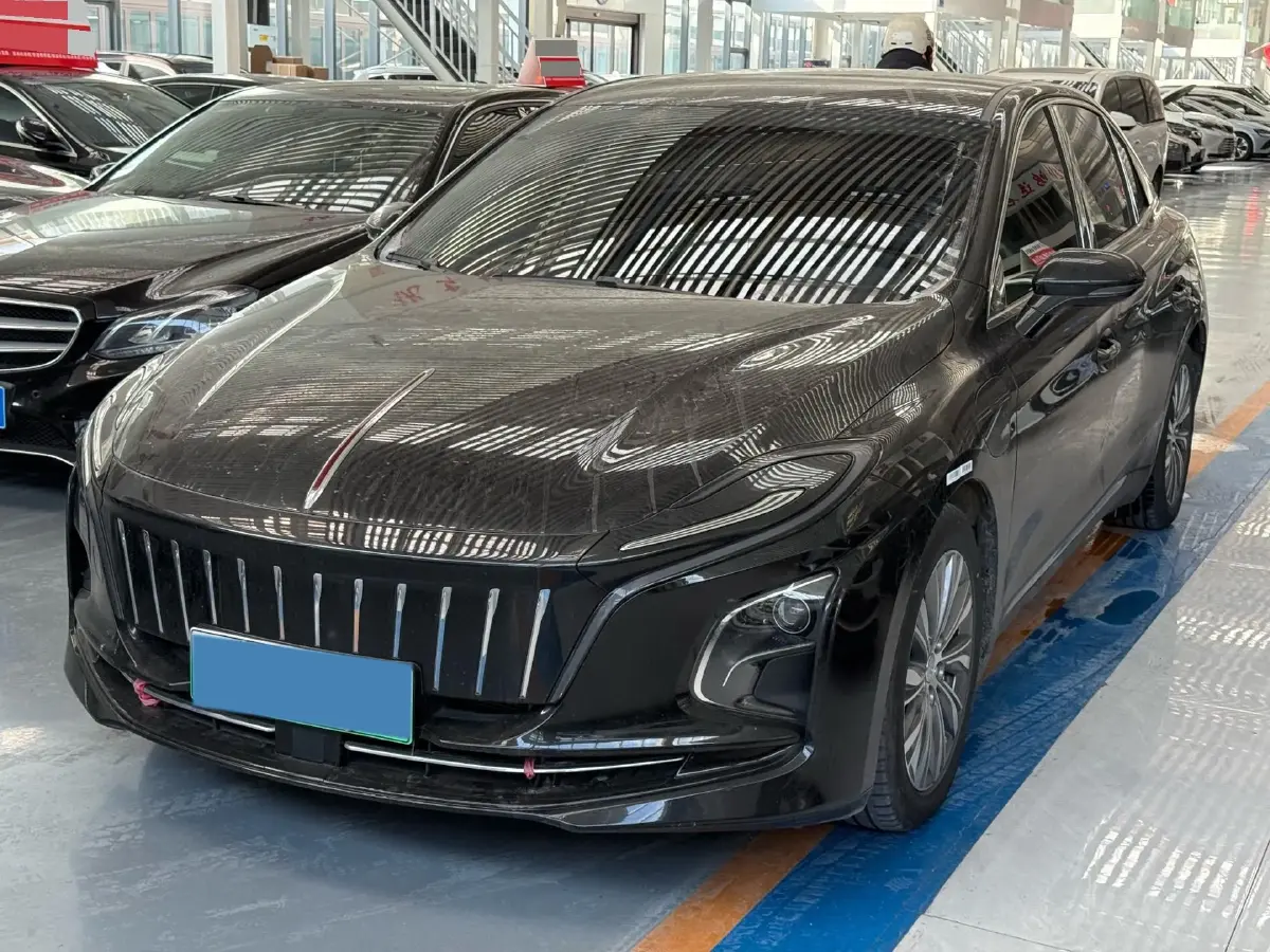 2023 HongQi E-QM5 BEV 82KWH