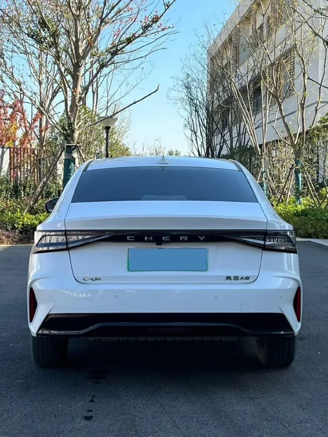 2024 Fulwin FulwinA8 1.5T 156HP L4 1DHT PHEV 18.3KWH,autocango,china used car exporter,china ev exporter,chinese used car exporter,chinese used ev exporter