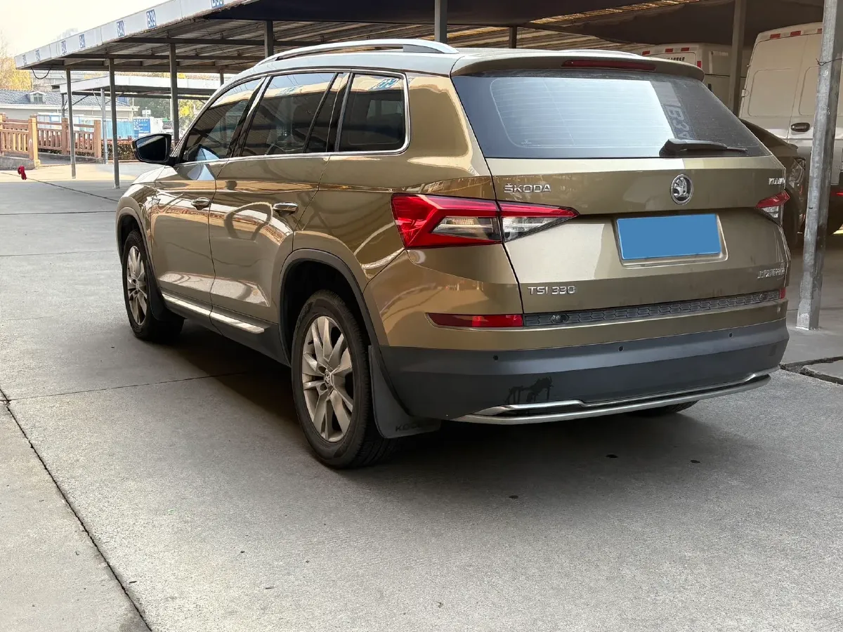 2018 Skoda Kodiak 1.8T 180HP L4 7DCT,autocango,china used car exporter,china ev exporter,chinese used car exporter,chinese used ev exporter