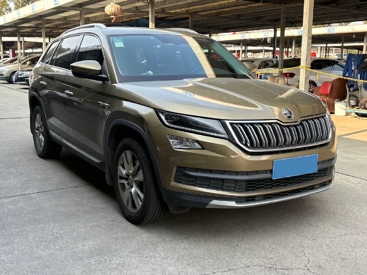 2018 Skoda Kodiak 1.8T 180HP L4 7DCT,autocango,china used car exporter,china ev exporter,chinese used car exporter,chinese used ev exporter