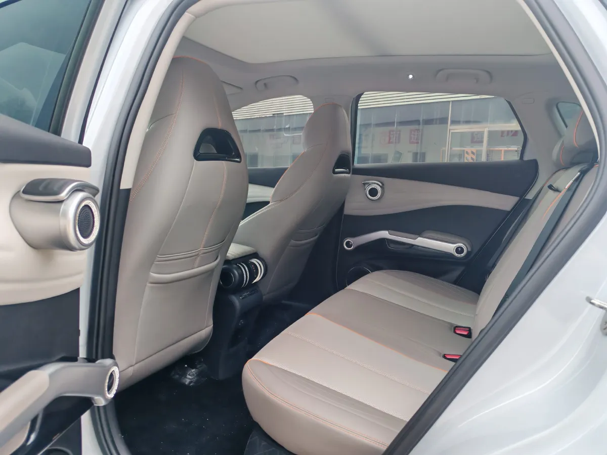 2024 ChangAn KuaYue KuaYueXing V7 EV BEV 50.38KWH,autocango,china used car exporter,china ev exporter,chinese used car exporter,chinese used ev exporter