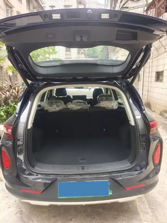 2023 Skyworth HT-i 1.5L 110HP L4 E-CVT PHEV 32.76KWH,autocango,china used car exporter,china ev exporter,chinese used car exporter,chinese used ev exporter