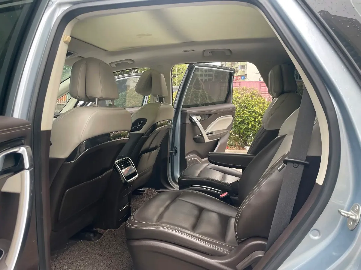 2019 Geely JiaJi 1.5T 177HP L3 7DCT,autocango,china used car exporter,china ev exporter,chinese used car exporter,chinese used ev exporter