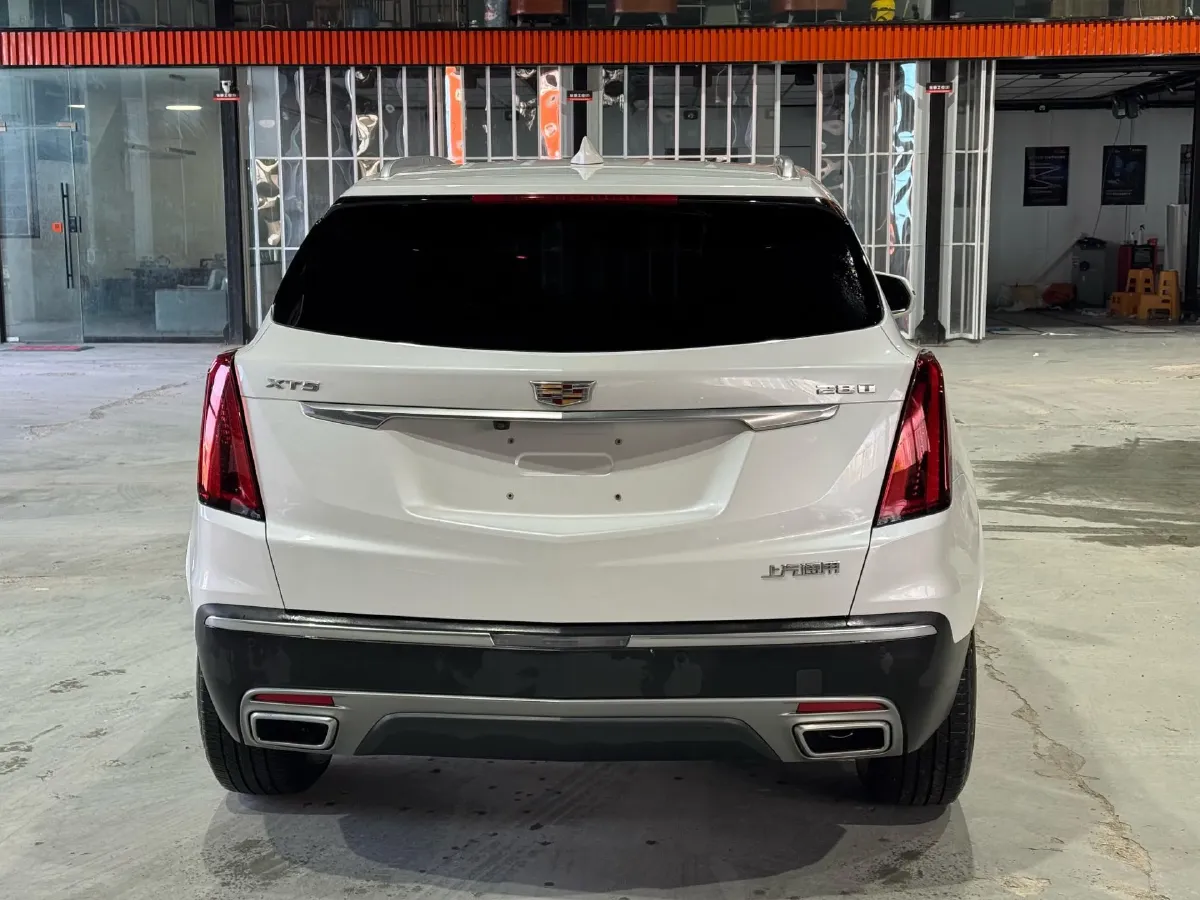 2022 Cadillac XT5 2.0T 237HP L4 9AT,autocango,china used car exporter,china ev exporter,chinese used car exporter,chinese used ev exporter