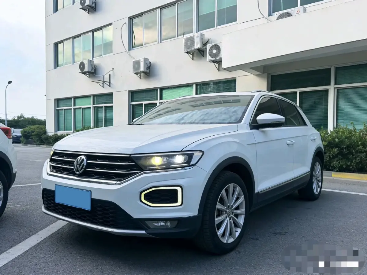 2022 Volkswagen T-Roc 1.4T 150HP L4 7DCT