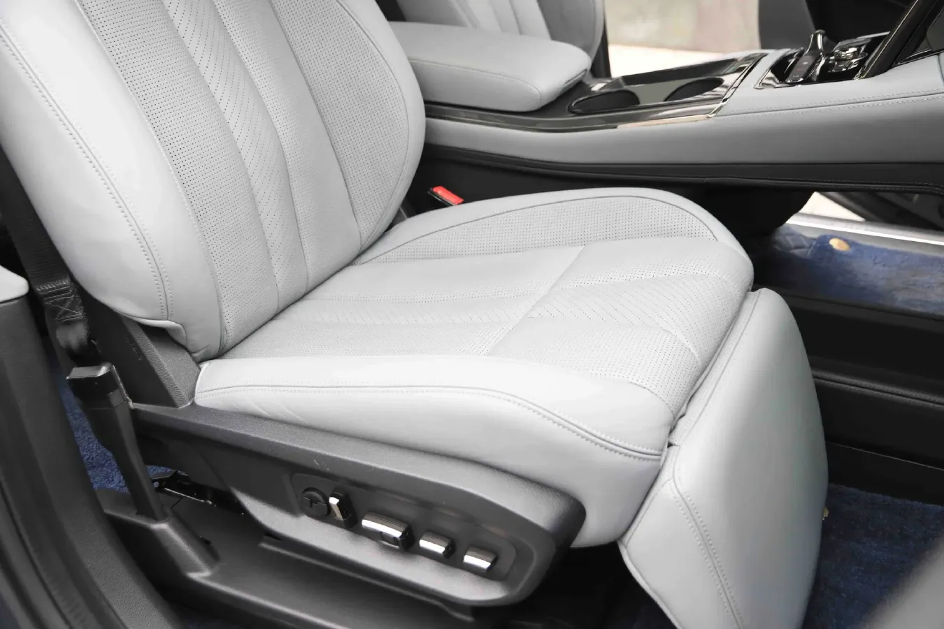 2020 NIO ES8 BEV 70KWH,autocango,china used car exporter,china ev exporter,chinese used car exporter,chinese used ev exporter