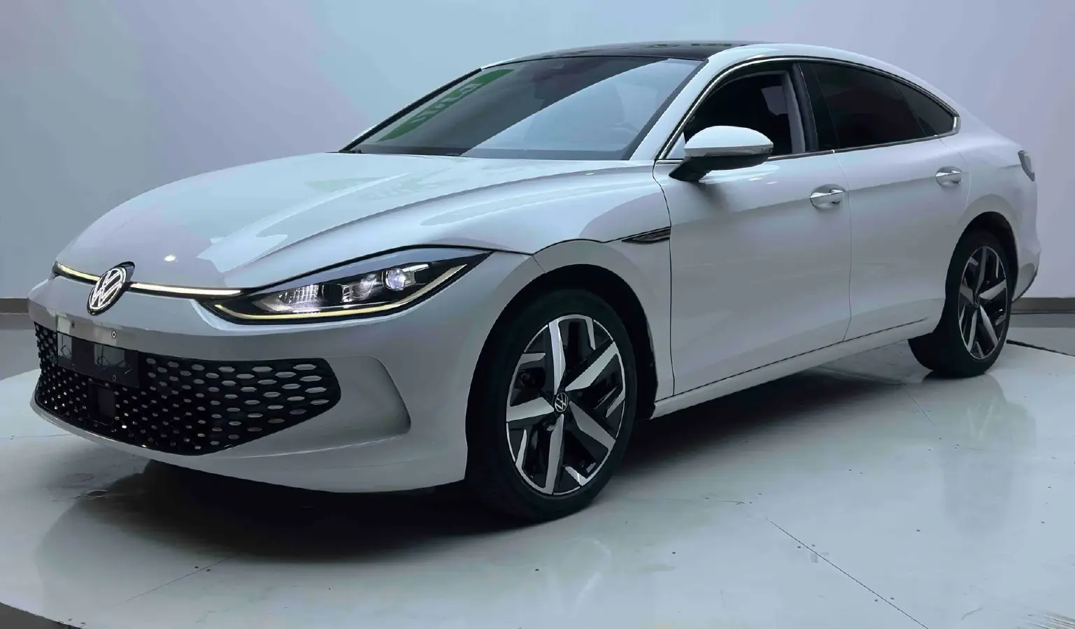 2022 Exceed TXL 2.0T 261HP L4 7DCT