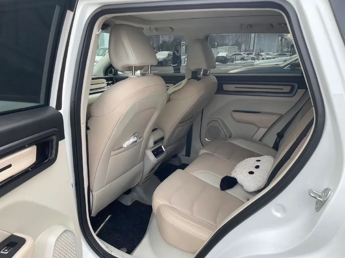 2023 Geely ICON 1.5T 181HP L4 7DCT,autocango,china used car exporter,china ev exporter,chinese used car exporter,chinese used ev exporter