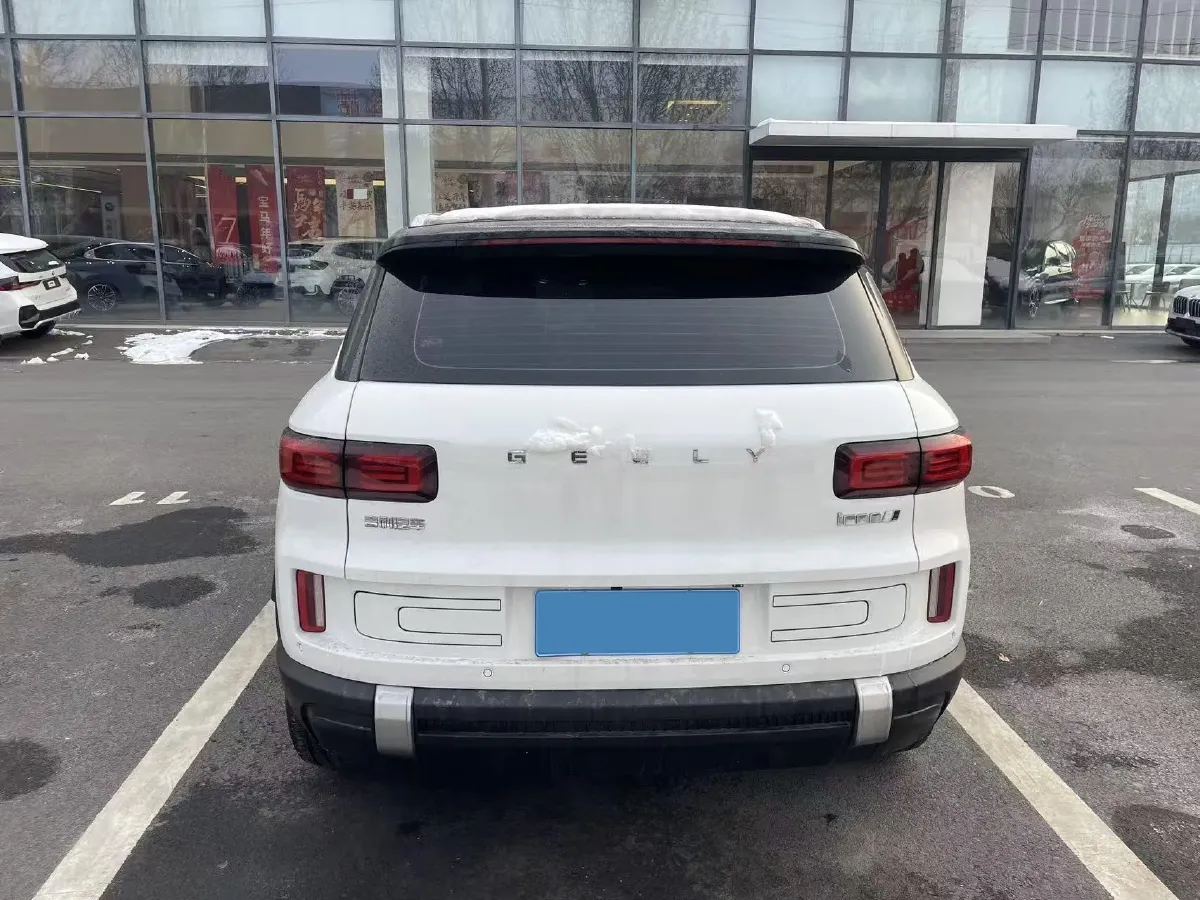 2023 Geely ICON 1.5T 181HP L4 7DCT,autocango,china used car exporter,china ev exporter,chinese used car exporter,chinese used ev exporter