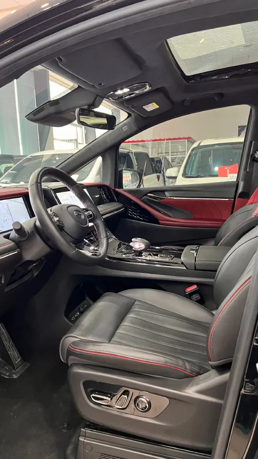 2023 GAC Trumpchi M8 2.0T 252HP L4 8AT,autocango,china used car exporter,china ev exporter,chinese used car exporter,chinese used ev exporter