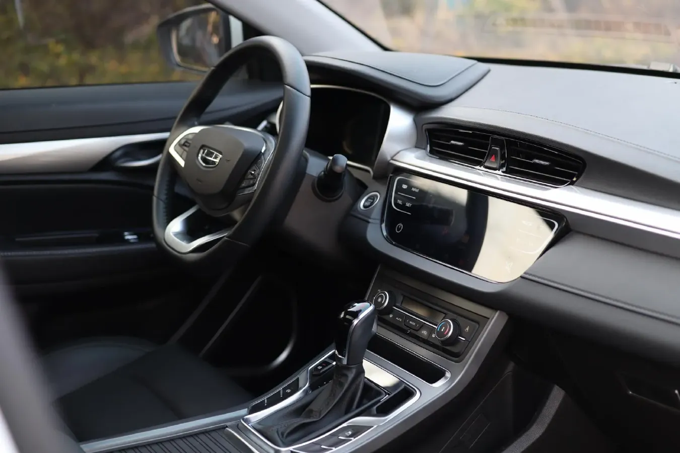 2020 Geely Emgrand 1.5L 109HP L4 CVT,autocango,china used car exporter,china ev exporter,chinese used car exporter,chinese used ev exporter