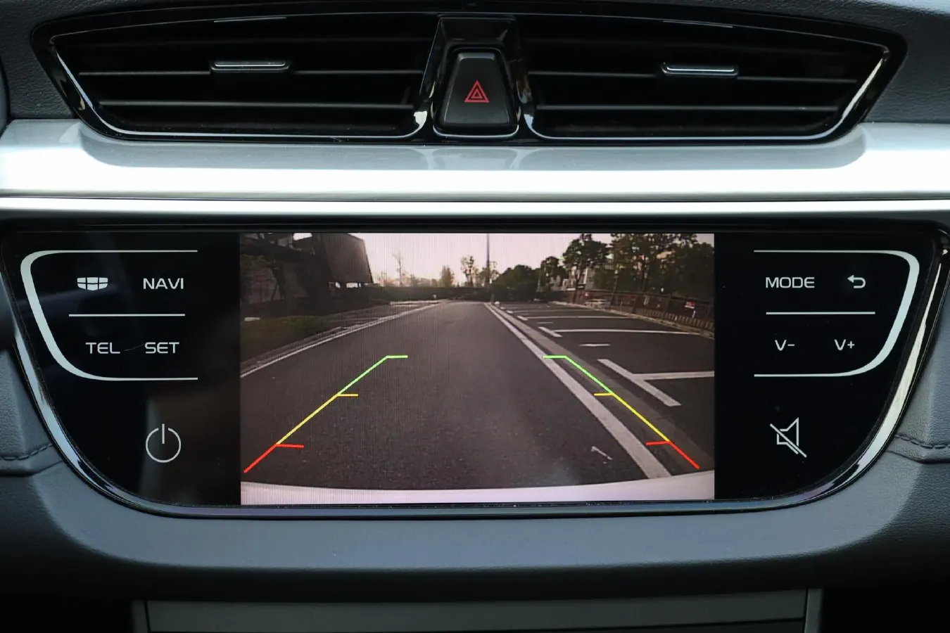 2020 Geely Emgrand 1.5L 109HP L4 CVT,autocango,china used car exporter,china ev exporter,chinese used car exporter,chinese used ev exporter