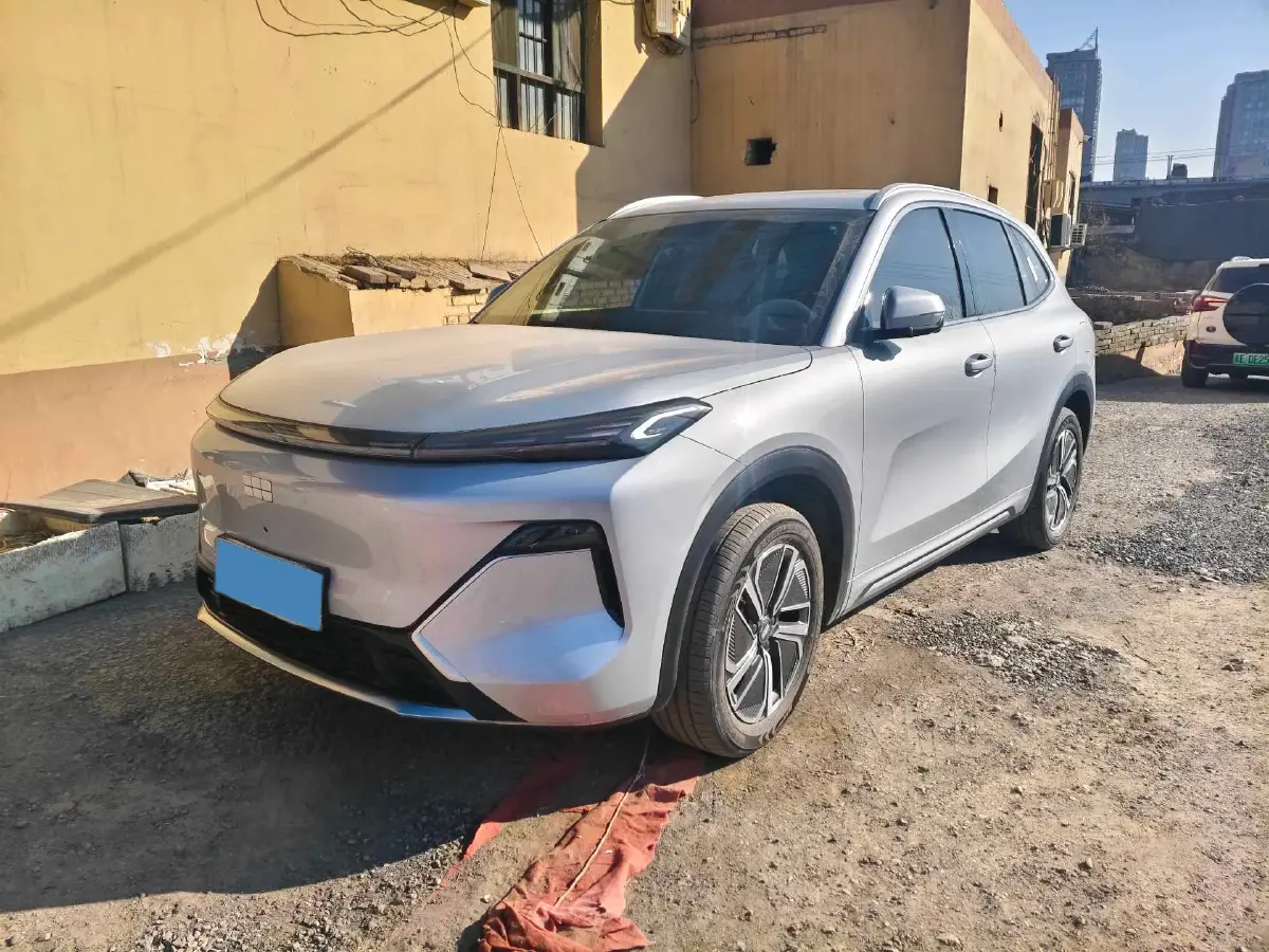 2025 LanDian E5 PLUS 1.5L 95HP L4 E-CVT PHEV 25KWH