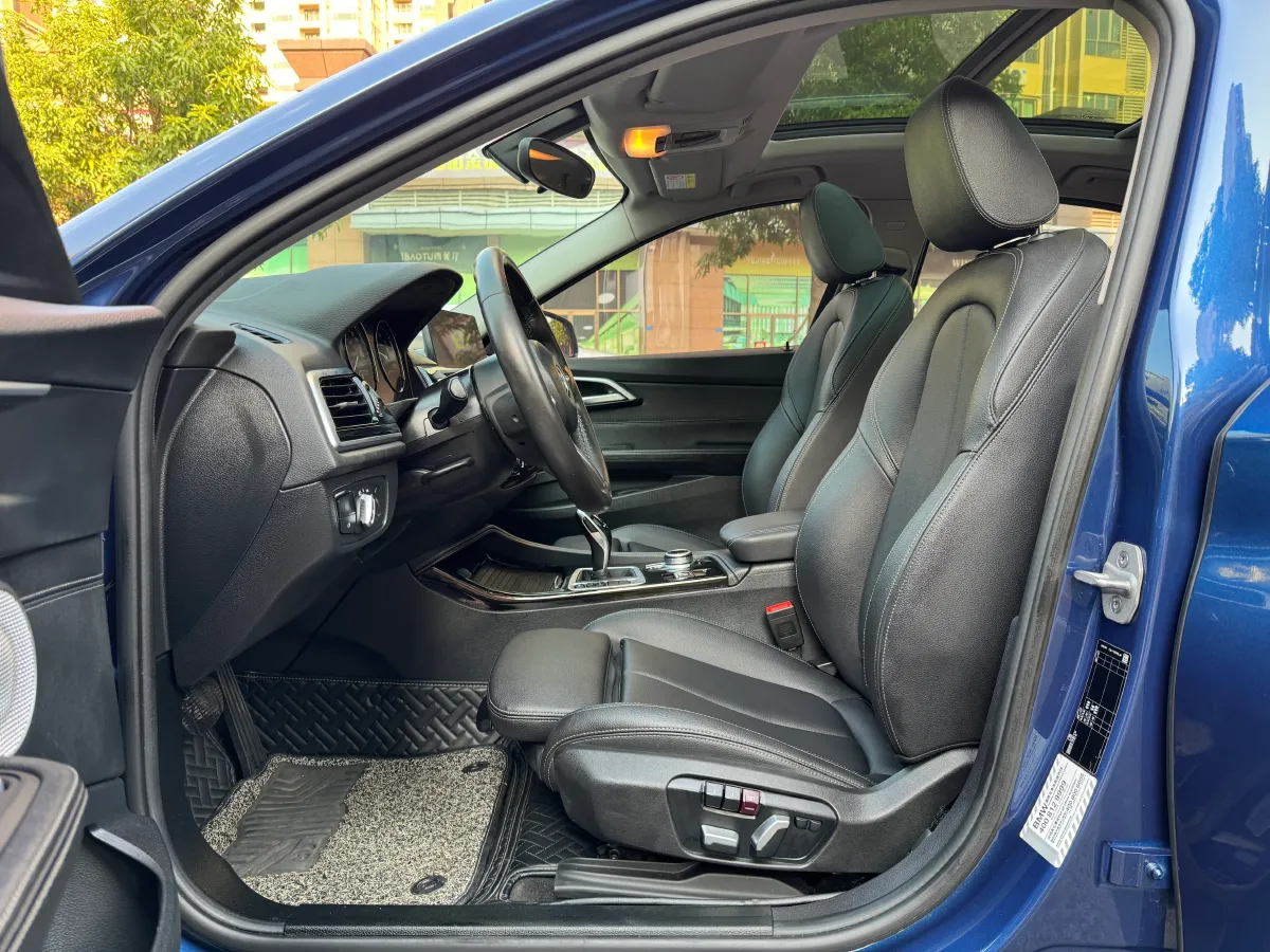 2021 BMW 1 Series 1.5T 140HP L3 7DCT,autocango,china used car exporter,china ev exporter,chinese used car exporter,chinese used ev exporter