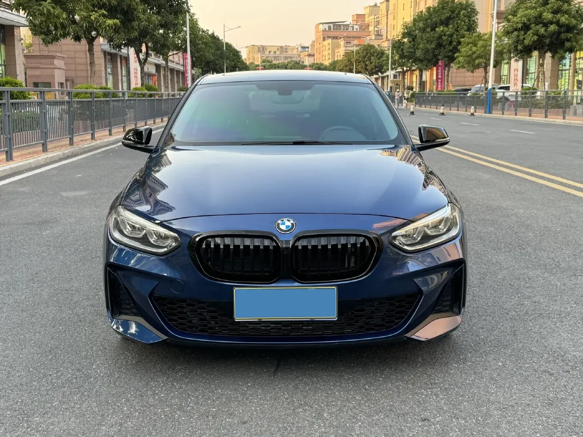 2021 BMW 1 Series 1.5T 140HP L3 7DCT,autocango,china used car exporter,china ev exporter,chinese used car exporter,chinese used ev exporter