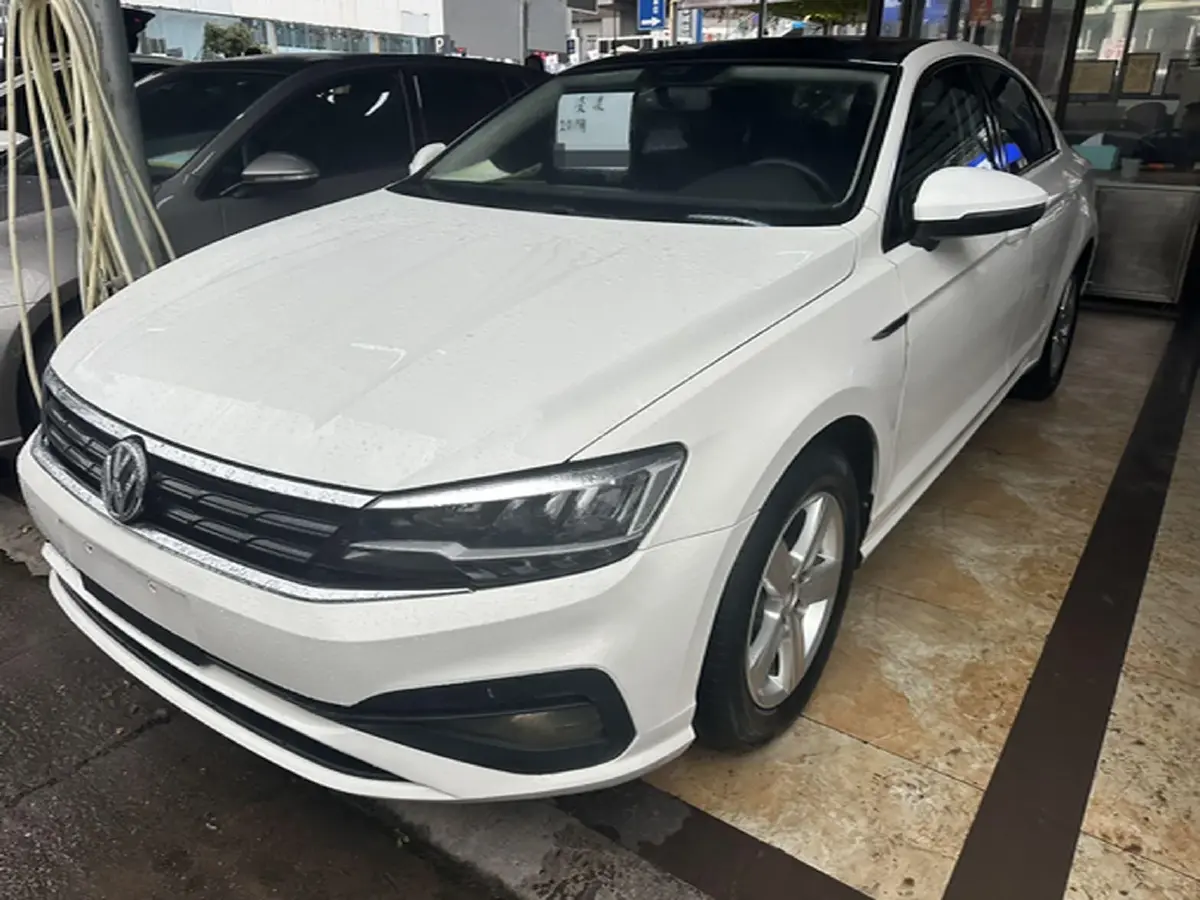 2019 Volkswagen T-Cross 1.4T 150HP L4 7DCT