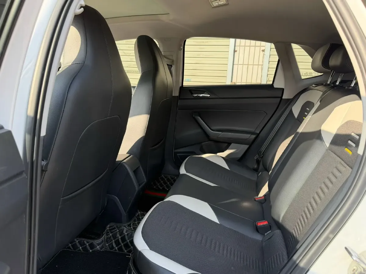 2021 Haval H6 1.5T 169HP L4 7DCT,autocango,china used car exporter,china ev exporter,chinese used car exporter,chinese used ev exporter