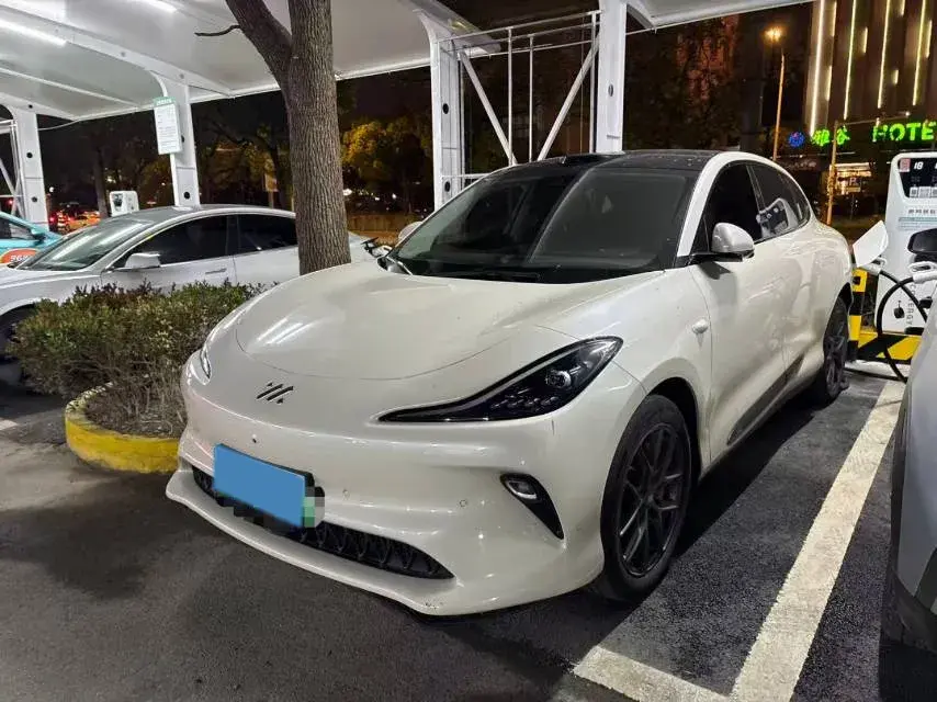 2025 IM LS6 BEV 75KWH