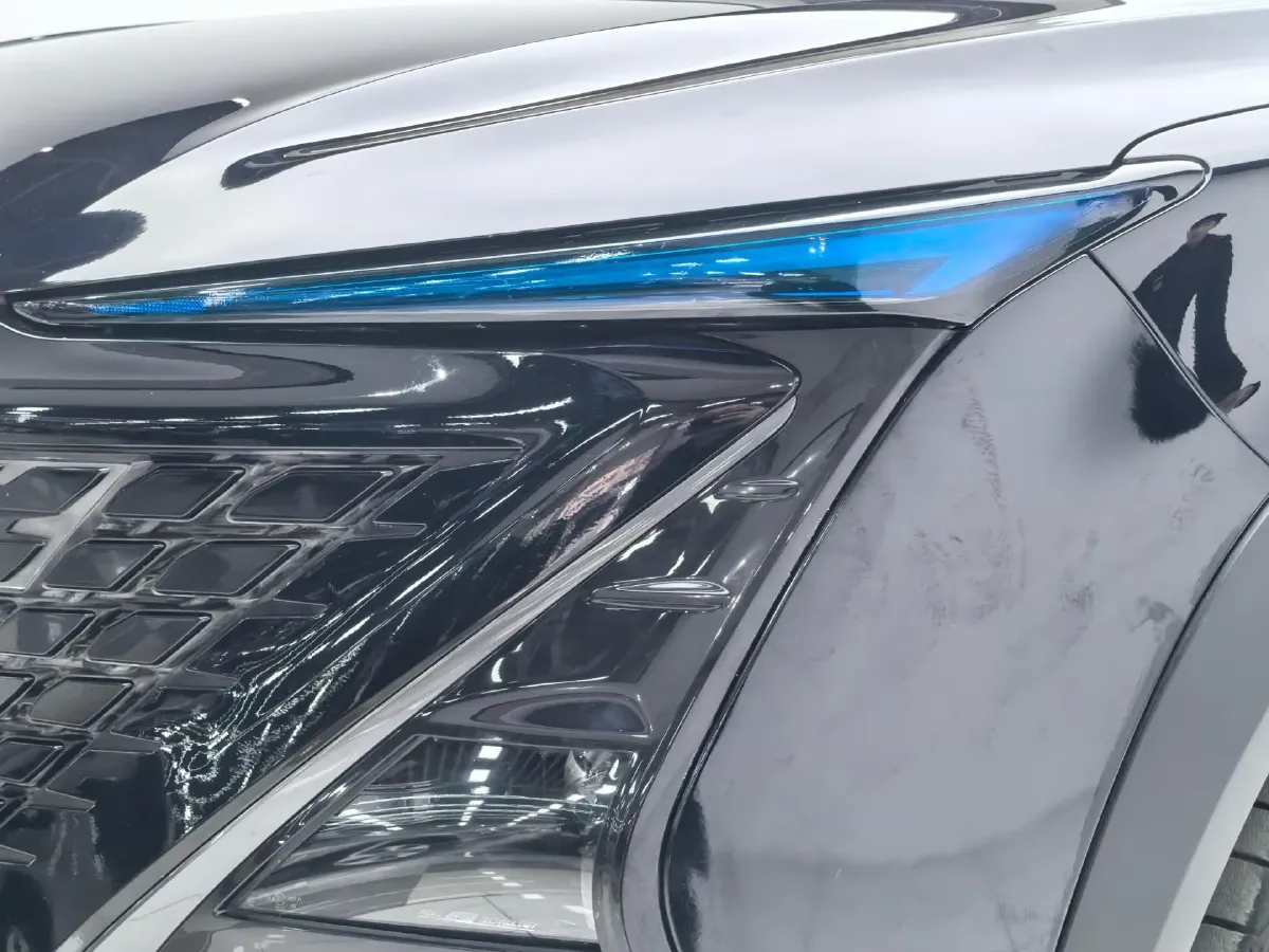 2022 ChangAn UNI-T 1.5T 188HP L4 7DCT,autocango,china used car exporter,china ev exporter,chinese used car exporter,chinese used ev exporter