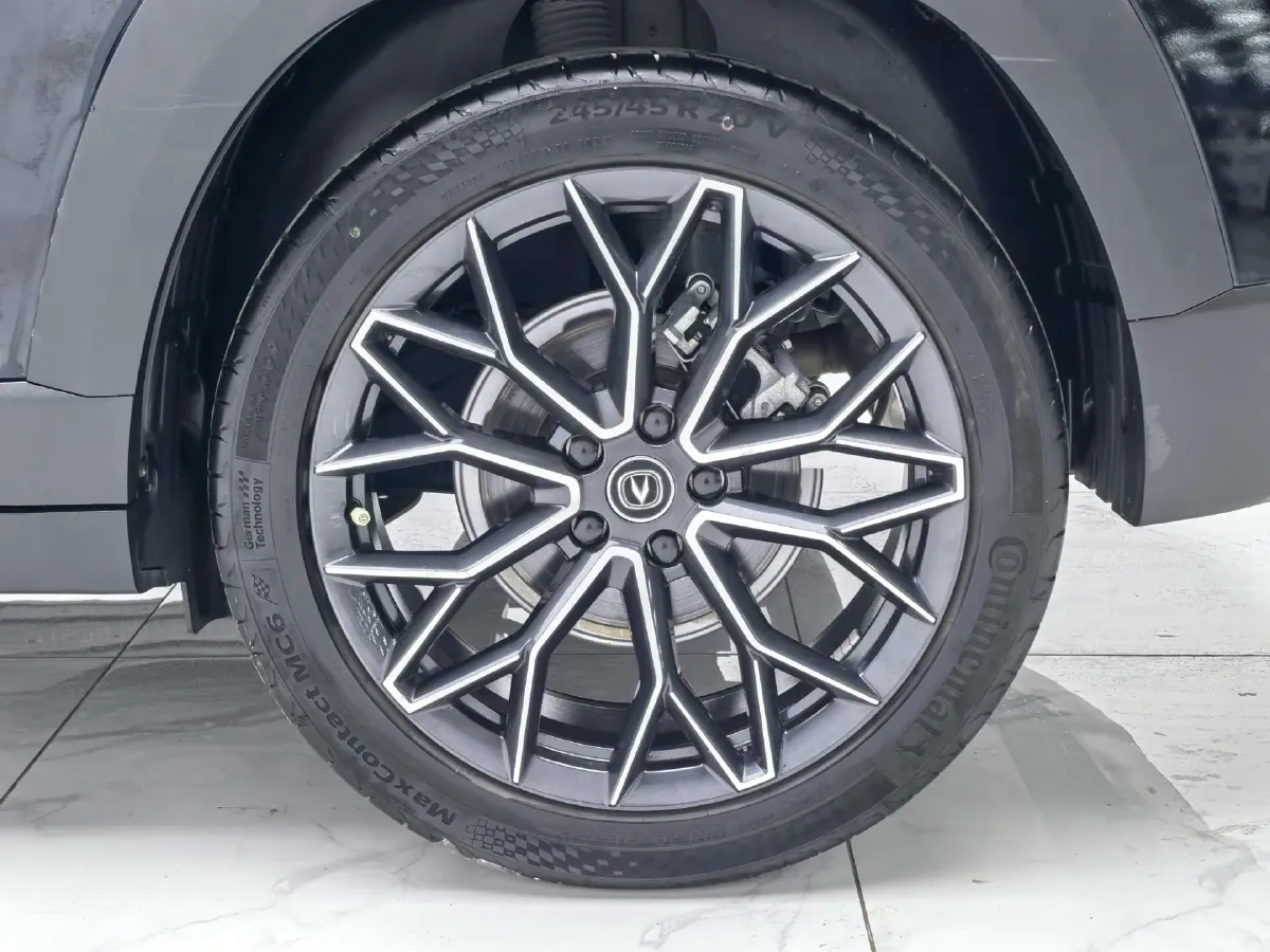 2022 ChangAn UNI-T 1.5T 188HP L4 7DCT,autocango,china used car exporter,china ev exporter,chinese used car exporter,chinese used ev exporter