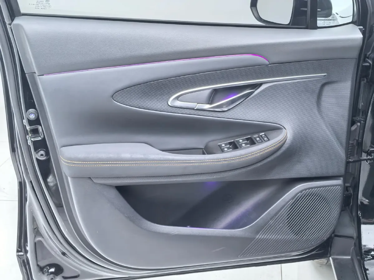 2022 ChangAn UNI-T 1.5T 188HP L4 7DCT,autocango,china used car exporter,china ev exporter,chinese used car exporter,chinese used ev exporter