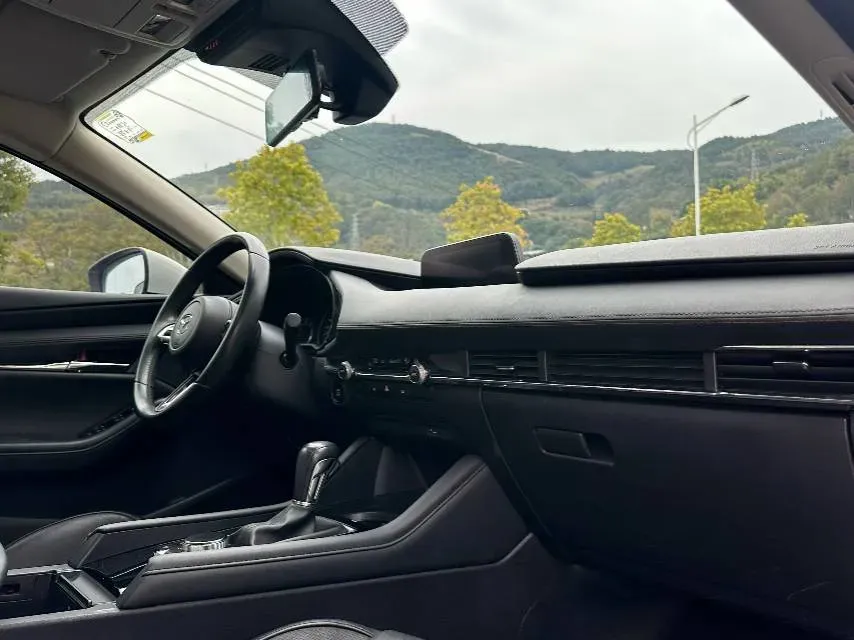 2020 Mazda 3 Axela 2.0L 158HP L4 6AT,autocango,china used car exporter,china ev exporter,chinese used car exporter,chinese used ev exporter