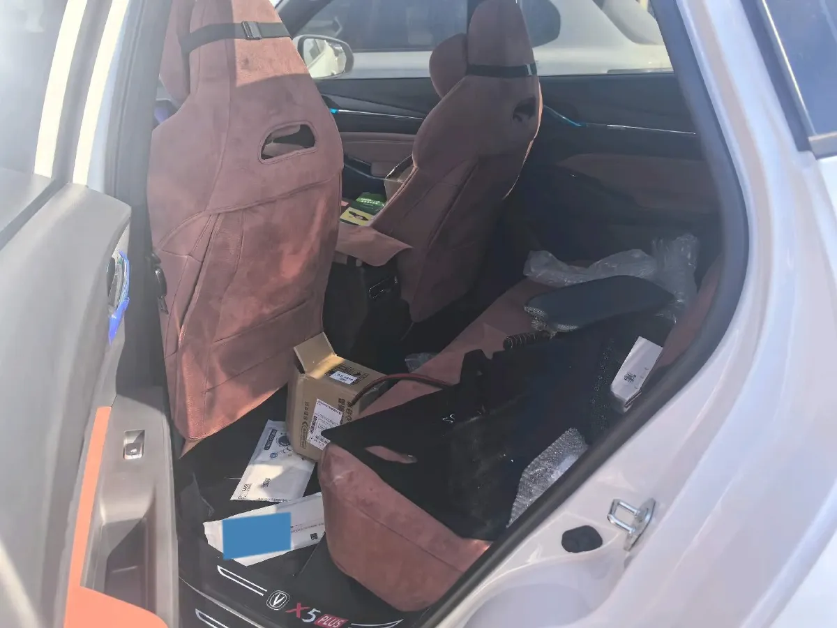 2026 ChangAn X5 PLUS 1.5T 192HP L4 7DCT,autocango,china used car exporter,china ev exporter,chinese used car exporter,chinese used ev exporter