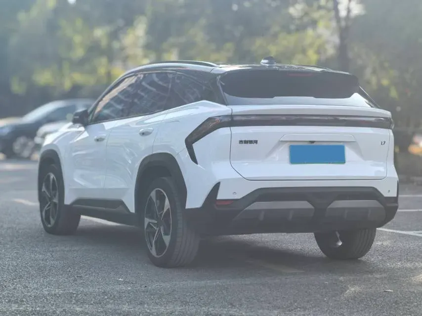 2023 Geely Galaxy L7 1.5T 163HP L4 3DHT PHEV 18.7KWH,autocango,china used car exporter,china ev exporter,chinese used car exporter,chinese used ev exporter