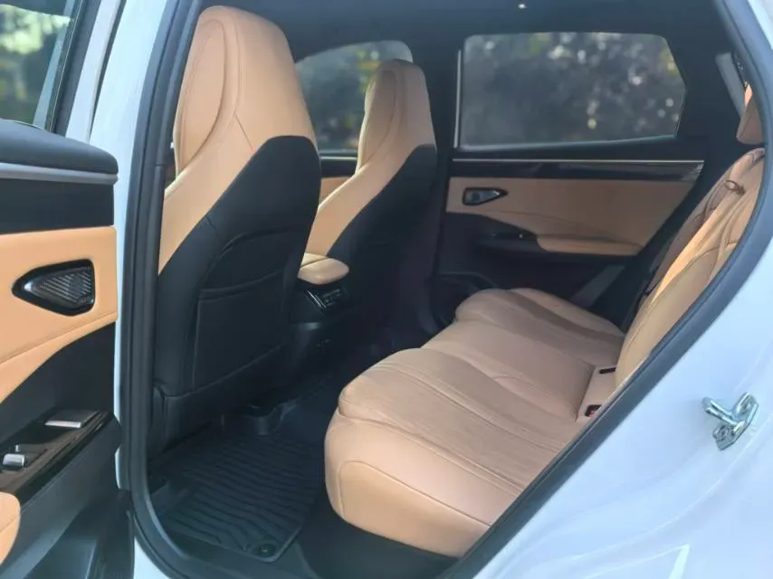 2023 Geely Galaxy L7 1.5T 163HP L4 3DHT PHEV 18.7KWH,autocango,china used car exporter,china ev exporter,chinese used car exporter,chinese used ev exporter