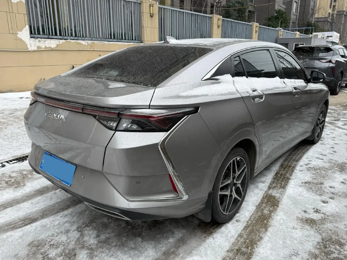 2021 DongFeng Aeolus YiXuan 1.5T 150HP L4 6DCT,autocango,china used car exporter,china ev exporter,chinese used car exporter,chinese used ev exporter