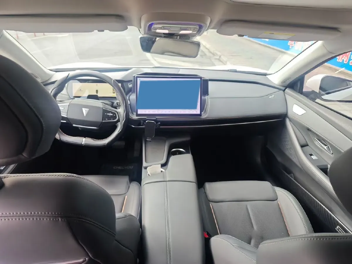 2022 DongFeng Forthing LingZhi EV BEV 68.4KWH,autocango,china used car exporter,china ev exporter,chinese used car exporter,chinese used ev exporter