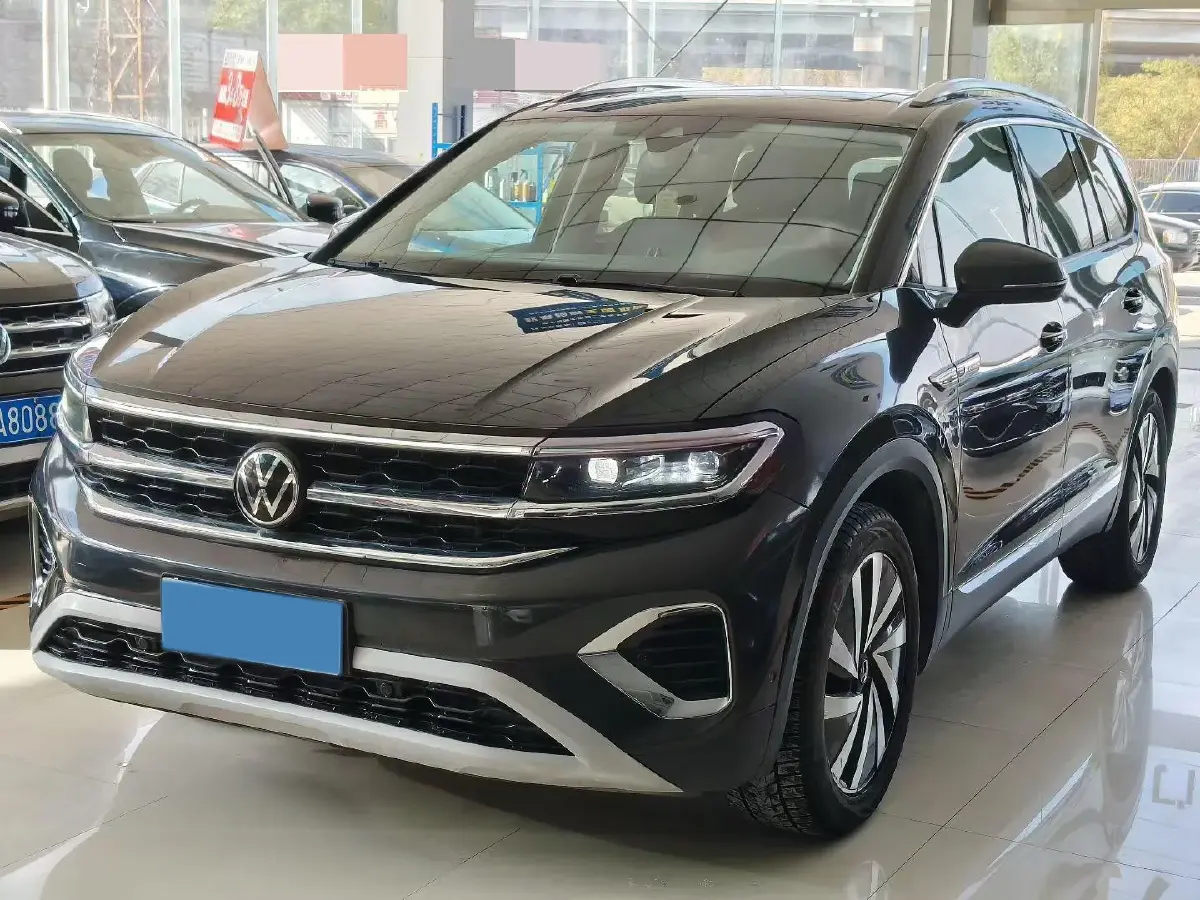 2021 Volkswagen Talagon 2.0T 220HP L4 7DCT