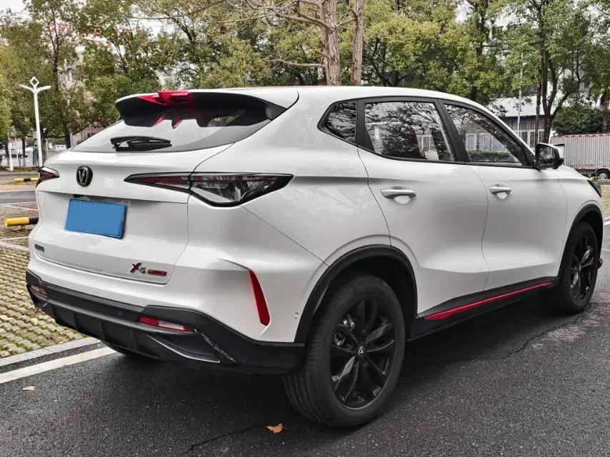 2024 ChangAn X5 PLUS 1.5T 188HP L4 7DCT,autocango,china used car exporter,china ev exporter,chinese used car exporter,chinese used ev exporter