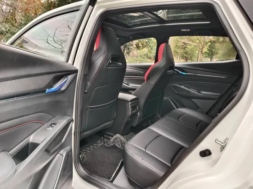 2024 ChangAn X5 PLUS 1.5T 188HP L4 7DCT,autocango,china used car exporter,china ev exporter,chinese used car exporter,chinese used ev exporter