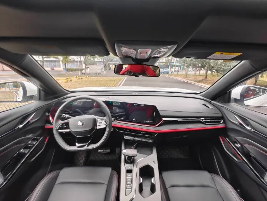 2024 ChangAn X5 PLUS 1.5T 188HP L4 7DCT,autocango,china used car exporter,china ev exporter,chinese used car exporter,chinese used ev exporter