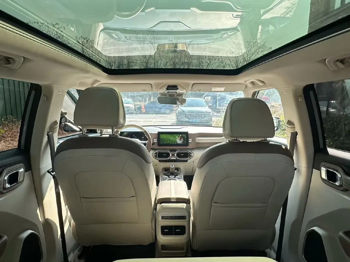 2020 Geely ICON 1.5T 177HP L3 7DCT,autocango,china used car exporter,china ev exporter,chinese used car exporter,chinese used ev exporter