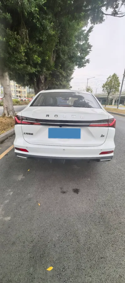 2024 Roewe i5 1.5L 129HP L4 CVT,autocango,china used car exporter,china ev exporter,chinese used car exporter,chinese used ev exporter