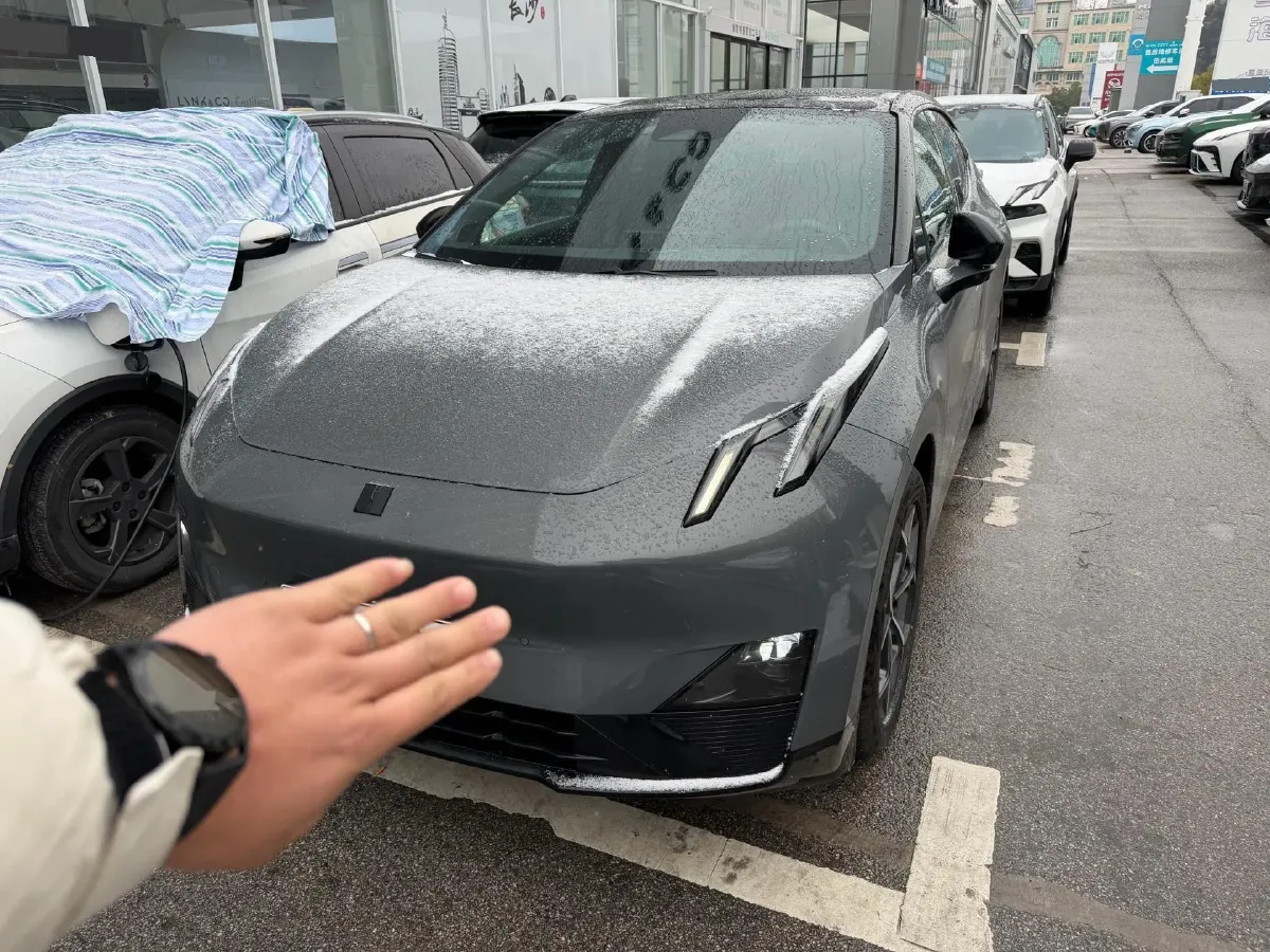 2025 Dongfeng Z9 2.0T 258HP L4 8AT,autocango,china used car exporter,china ev exporter,chinese used car exporter,chinese used ev exporter